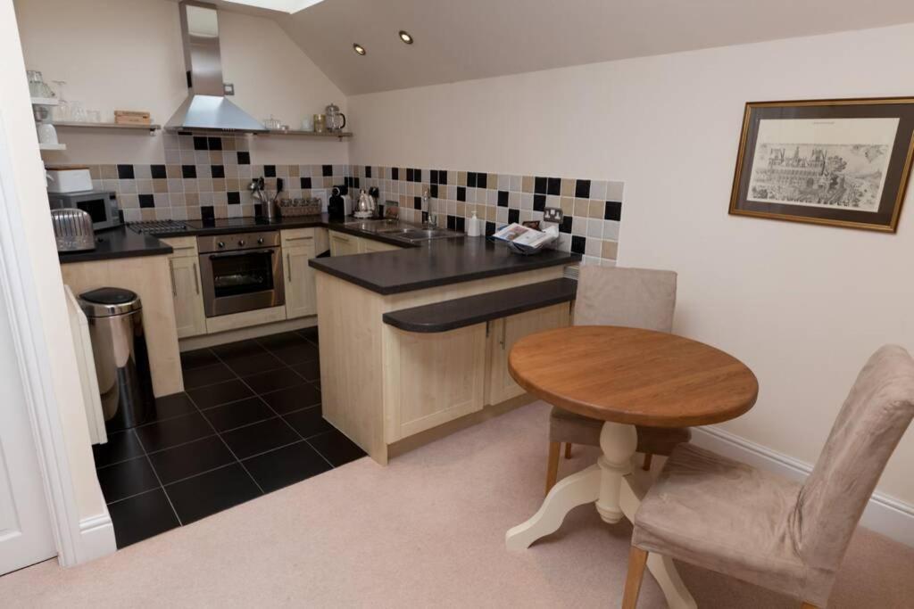 Red Lion Loft Blidworth Apartment ภายนอก รูปภาพ
