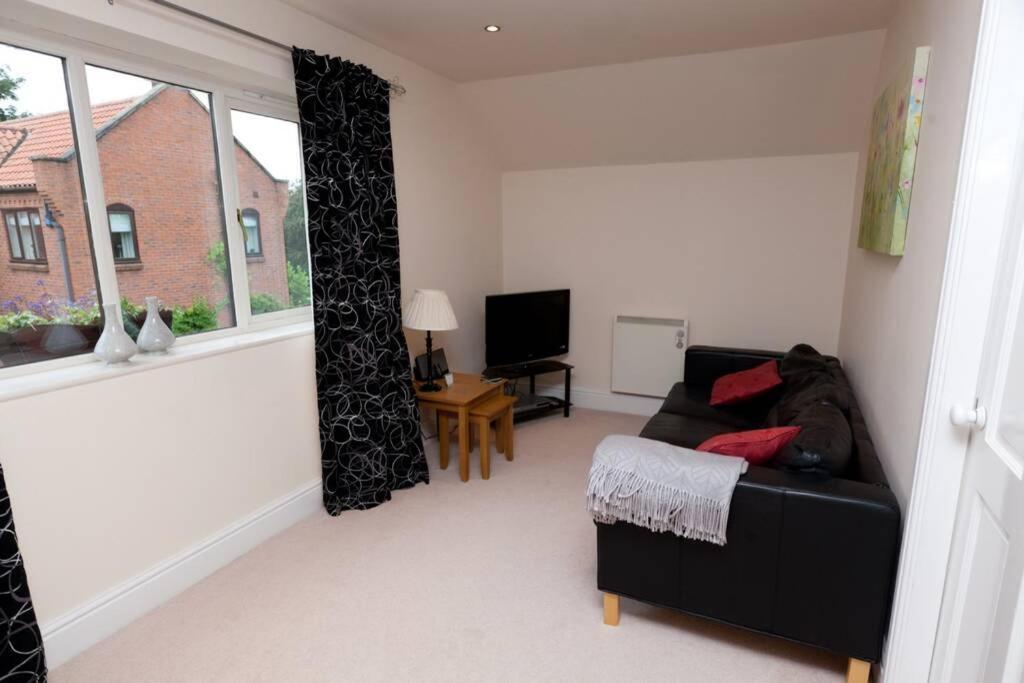 Red Lion Loft Blidworth Apartment ภายนอก รูปภาพ